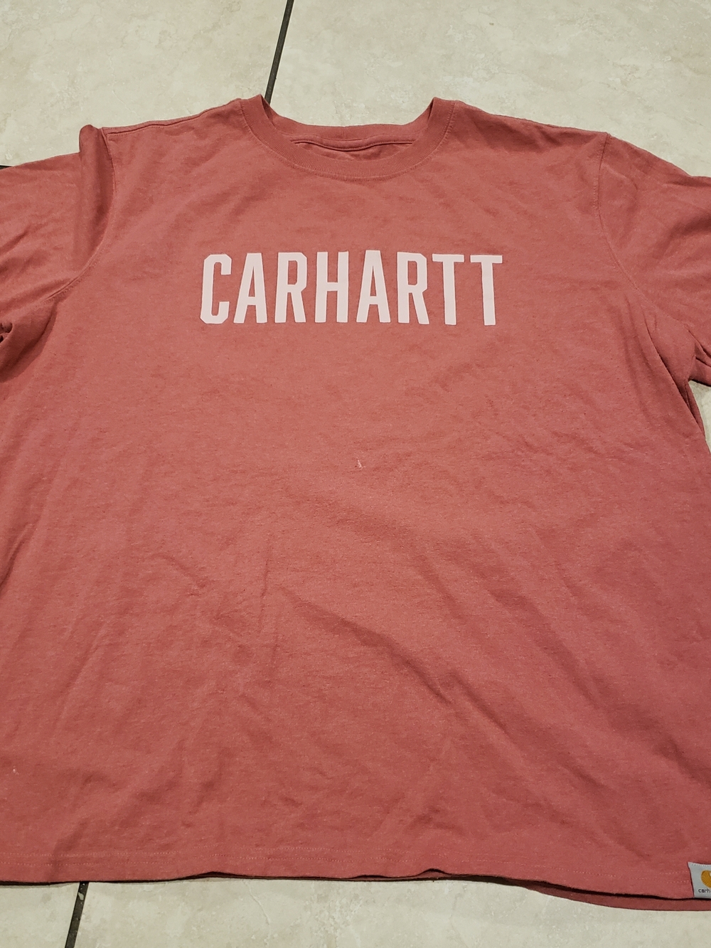 Carhartt Men’s Short Sleeve Logo T‑Shirt in Dusty Red